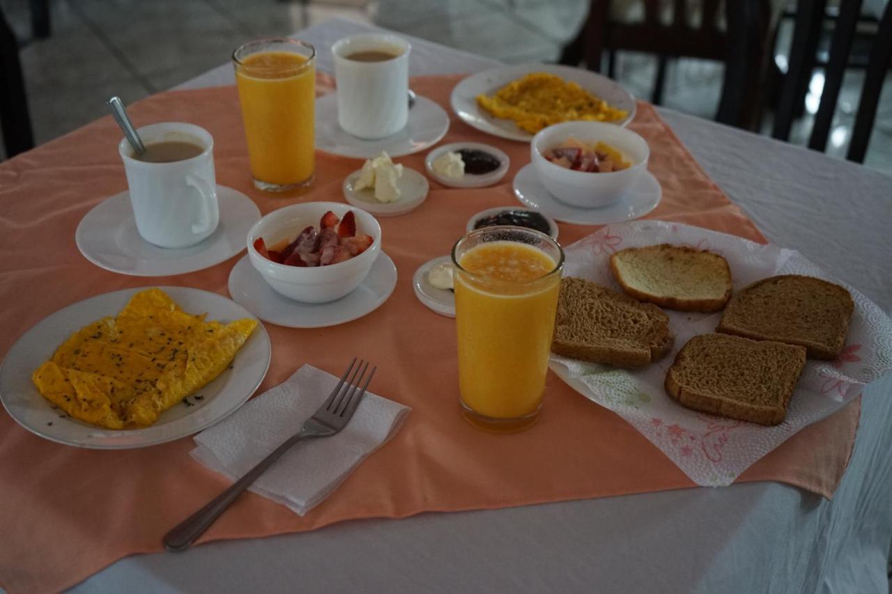 Hotel International Prestige Ambato Extérieur photo