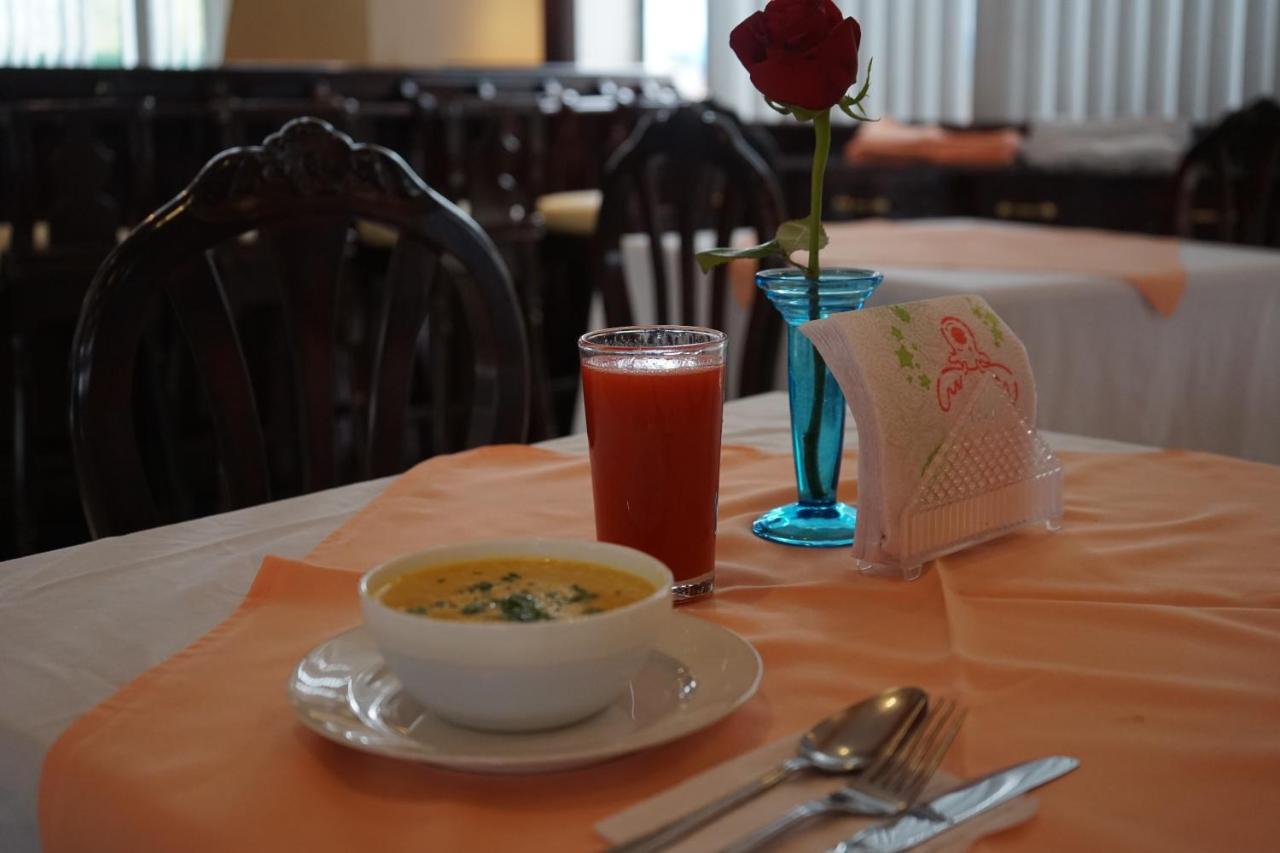 Hotel International Prestige Ambato Extérieur photo
