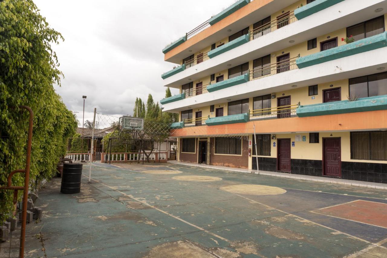 Hotel International Prestige Ambato Extérieur photo